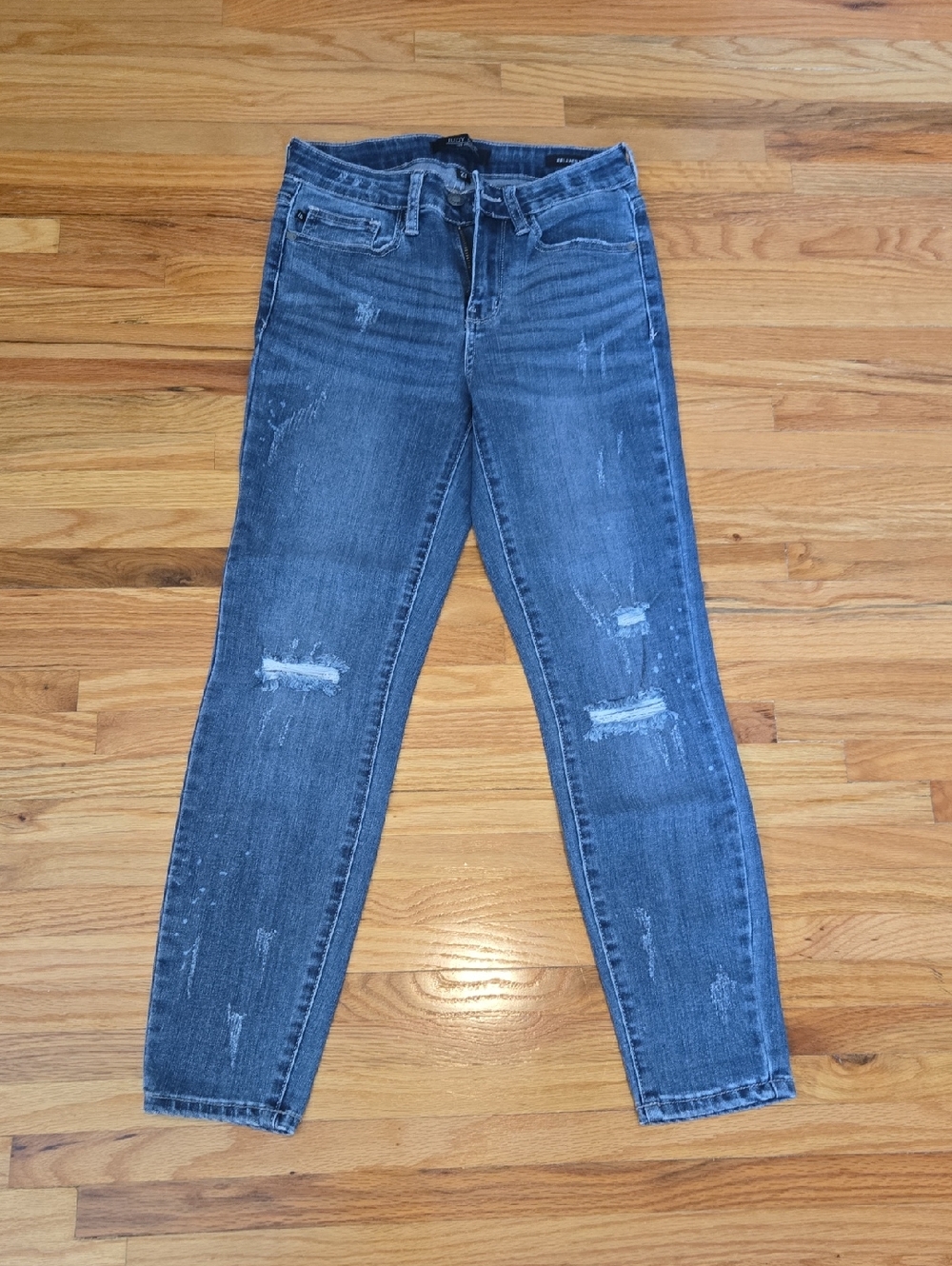 Judy Blue Medium Blue Distressed Skinny Jeans